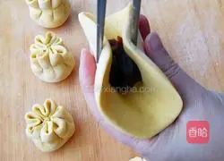 How to make lucky bag bean paste buns 2