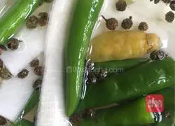 Illustration of homemade sweet and sour pickles 12