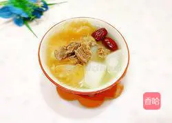  Illustration of how to make white radish, white fungus and beef brisket soup 1