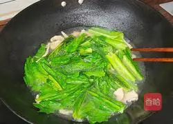 Illustration of how to make lean meat and wheat vegetable soup 11