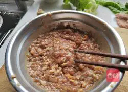 Illustration of how to make small wontons 10