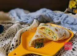 Illustration of how to make crab stick and cucumber rolled omelette 11