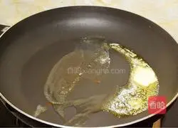 Illustration of how to make steak-covered pasta 8