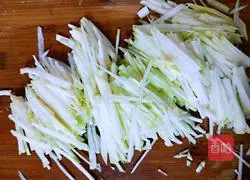 Illustration of how to make bitter chrysanthemum mixed with kohlrabi (fat-reduced vegetables) 5