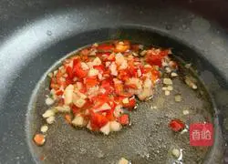 Illustration of how to make braised beans and noodles 3