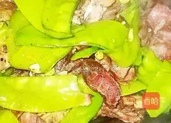 Fry snow peas Illustration of making sausage 7