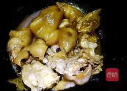 Illustration of how to make sauced pork knuckles 9