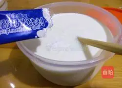 Illustration of how to make yogurt in a rice cooker 5