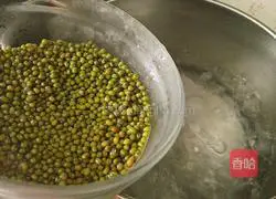 Illustration of how to make mung bean and pumpkin dumpling soup 5