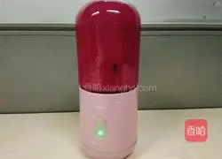 Illustration of how to make freshly squeezed dragon juice 3