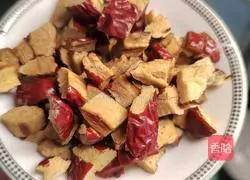 Illustration of making homemade date-flavored brown sugar blossom steamed buns 14