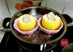 Illustration of how to make pears stewed with rock sugar 7