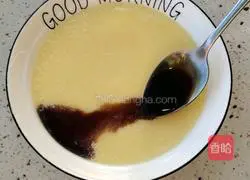 Illustration of how to make smooth egg custard 9