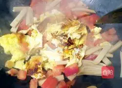 Illustration of how to make tomato and egg noodles 8