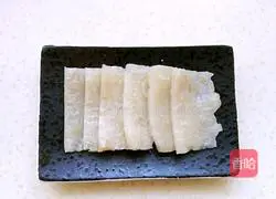 Illustration of how to make pig skin jelly 10