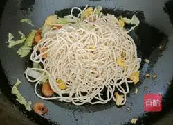 Fried handmade Illustration of making noodles 6