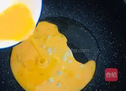 Illustration of how to make instant noodles with assorted vegetables 2