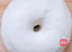 Illustration of making sweet bean flour rolls 2