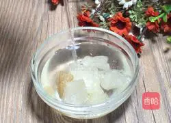 Illustration of how to make apple stewed with white fungus 6