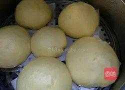 Illustration of how to make bean paste buns 7