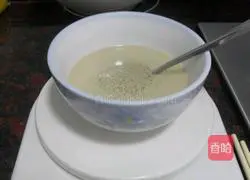 Illustration of making sesame dough cake 1