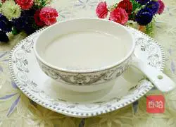 Illustration of how to make peanut soy milk 8