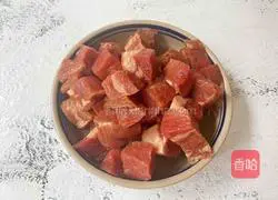 Illustration of how to make beef brisket stewed with tomatoes 3