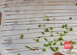 Illustration of how to make olive oil chive pancake 12