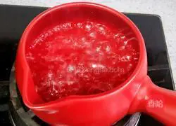 Illustration of how to make mushroom and shrimp soup 8