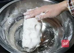 Illustration of how to make handmade cake 4