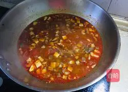 Illustration of how to make mutton braised noodles 9