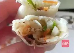 Illustration of how to eat spring cakes on February 2nd 13