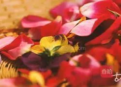 Illustration of how to make Emperor Wu's favorite Baihua cake to satisfy his craving for Hua Chao Festival 1