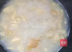 Illustration of how to make seaweed and egg soup 5