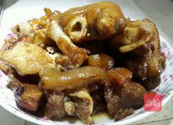 Illustration of braised pig's feet 9