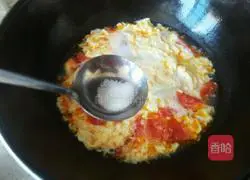 Illustration of how to make tomato and egg soup 7