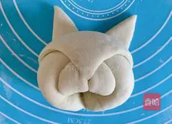 Illustration of how to make puppy steamed buns 6