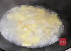 How to make egg and tofu soup Illustration 6