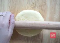 Illustration of homemade teething biscuits 8