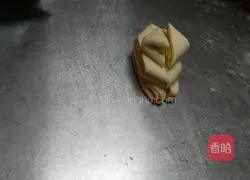 Illustration of how to make chrysanthemum steamed buns 11