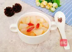 Illustration of how to make rock sugar, snow pear and lily syrup 9