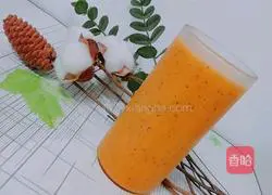 Illustration of how to mix mango and passion fruit Yakult with juice ice 3