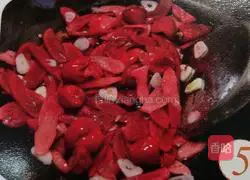 Illustration of how to stir-fry pork liver 5
