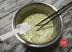 Illustration of how to make green pepper and shrimp cakes 7