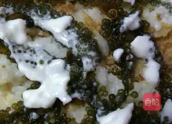 Illustration of how to make buttered sea grapes 9