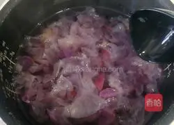 Purple sweet potato and white fungus soup recipe 15