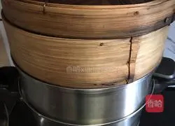 Illustration of how to make brown sugar blossom steamed buns 15