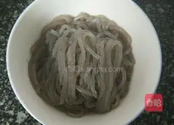 Illustration of how to make pickled cabbage and sweet potato powder 8