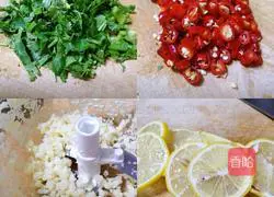 Illustration of how to make boneless hot and sour chicken feet 9