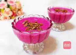 Illustration of how to make banana and dragon fruit yogurt cup 9